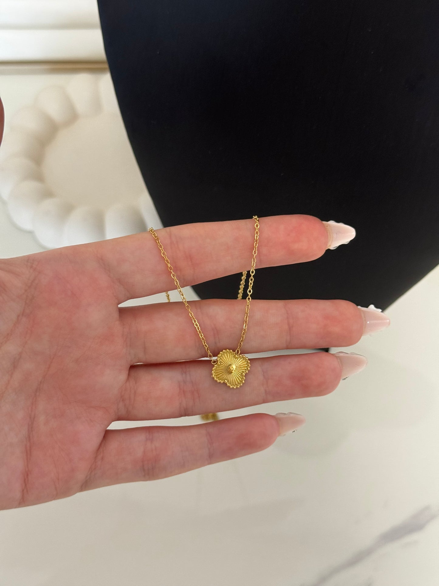 Leaf Clover Necklace