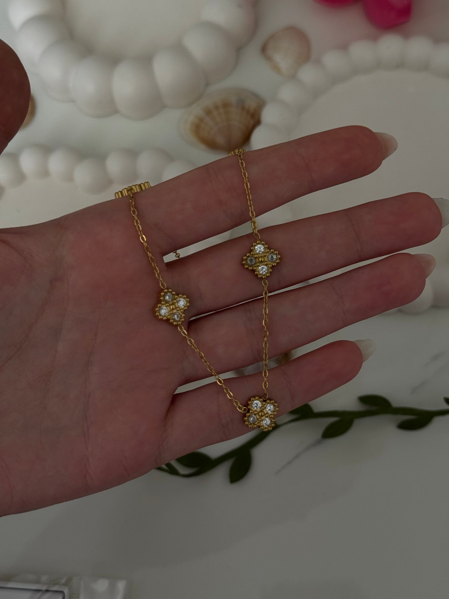 Leaf Clover necklace