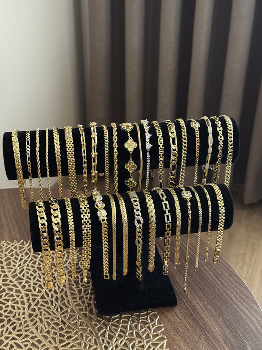 Bracelets te flakruar ne ari