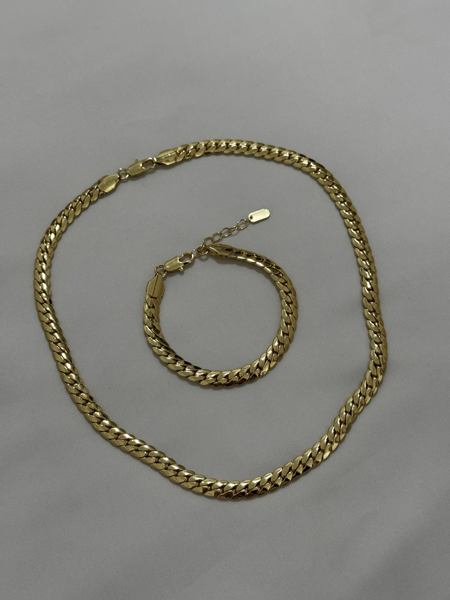 Cuban set