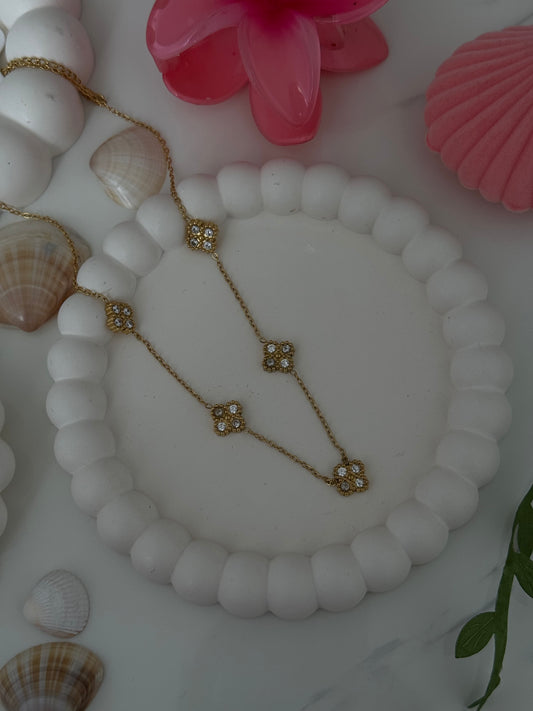 Leaf Clover necklace