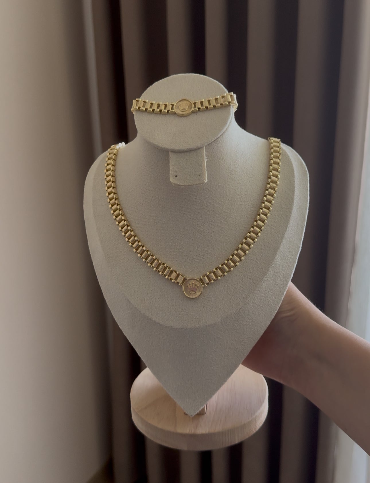 Necklace and Bracelet Set